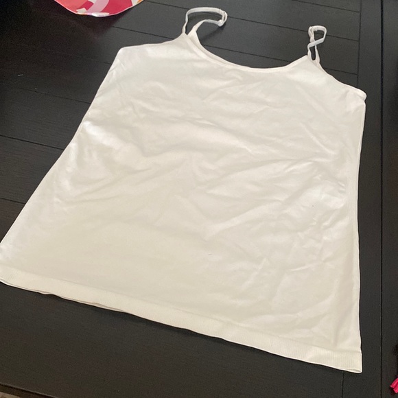 WHITE COMPRESSION LIKE TANK TOP SZ L/XL NWOT - Picture 1 of 4